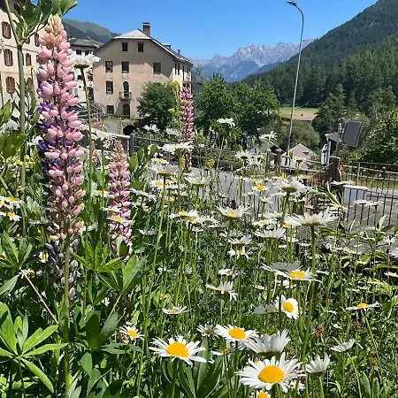Chalet Im Laret, Lavin *